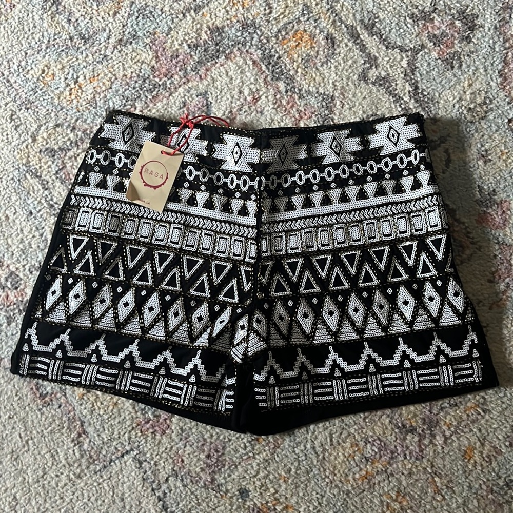NWT Anthropologie RAGA beaded shorts small